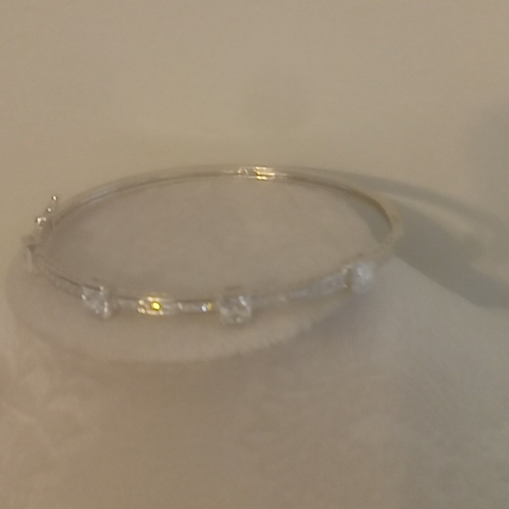 Judith Ripka bracelet - Picture 2 of 4